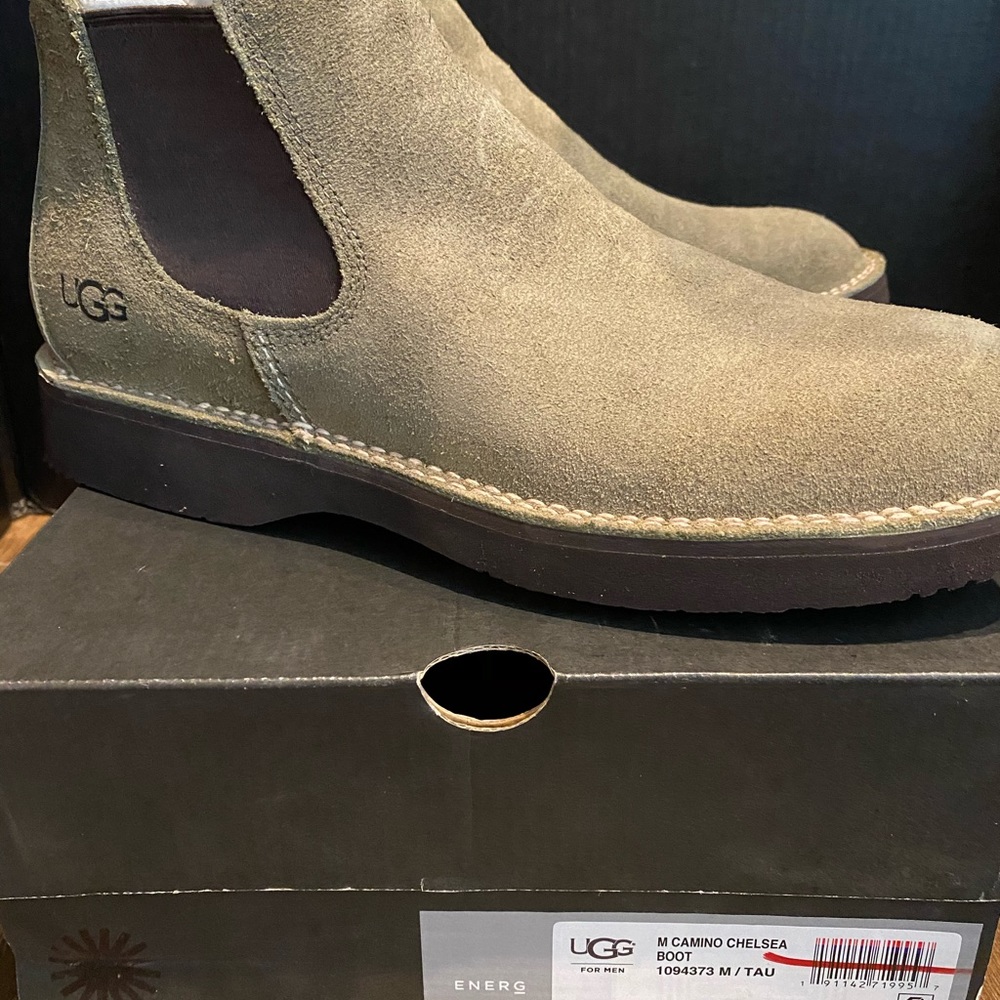 Men’s UGG Camino Chelsea Size 11 New
